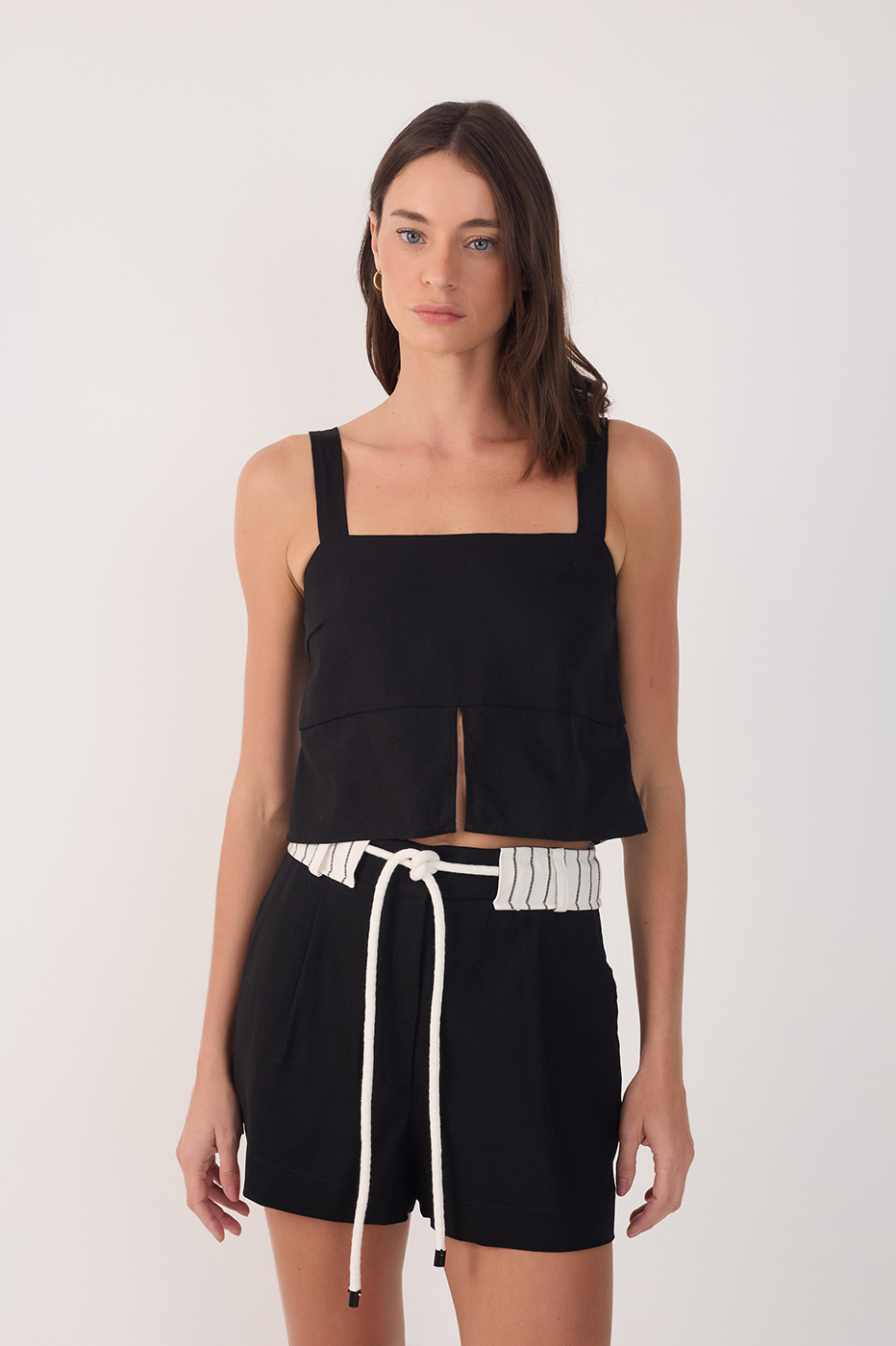 Black Square Neck Front Cut-Out Blouse_2