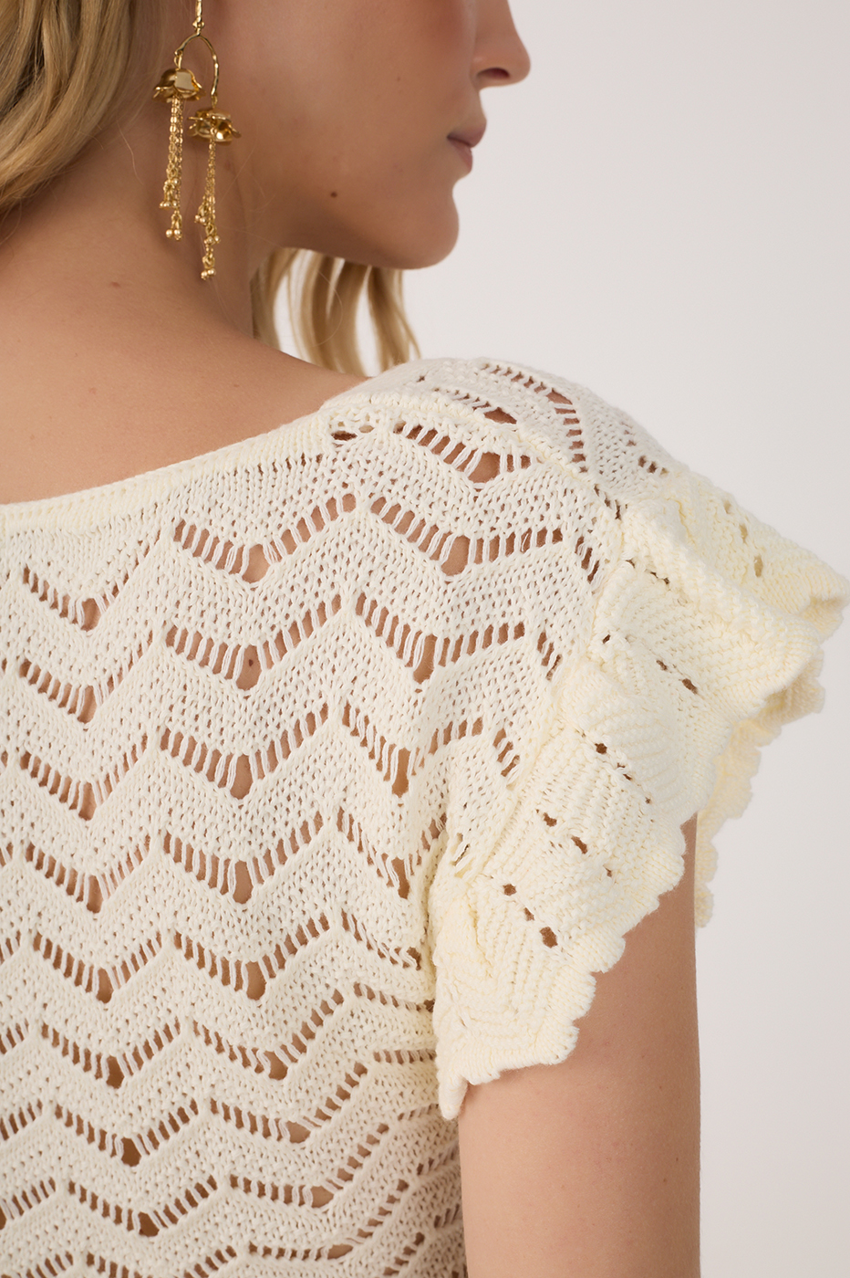 Beige Square Neck Sleeveless Tricot Blouse_4