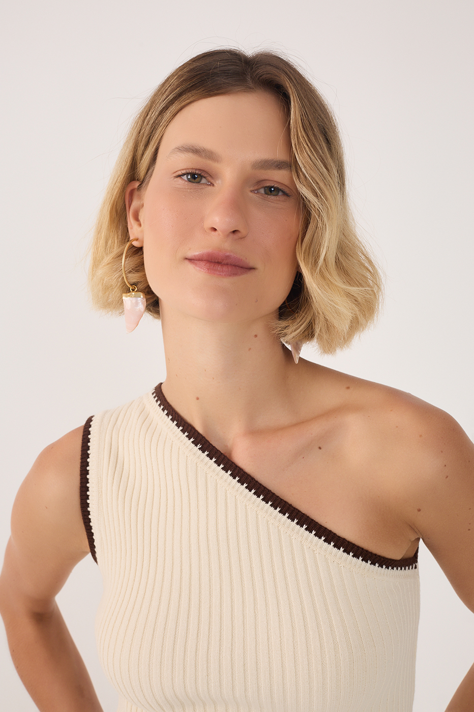 Beige Ribbed One-Shoulder Tricot Top_4