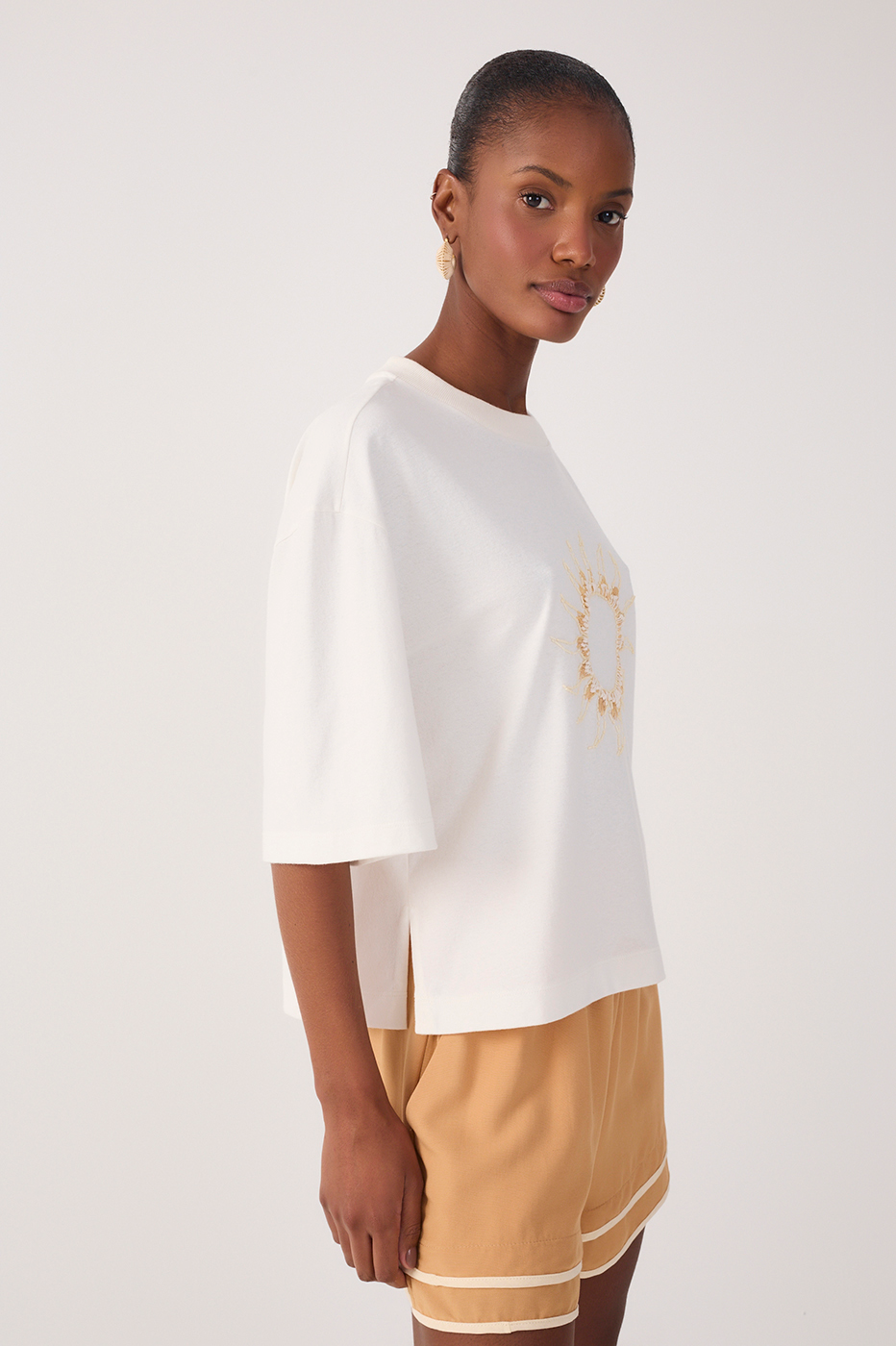Embroidered Sun T-shirt_4