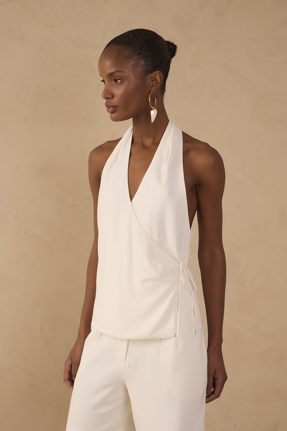 Halter Neck Linen Blouse_1