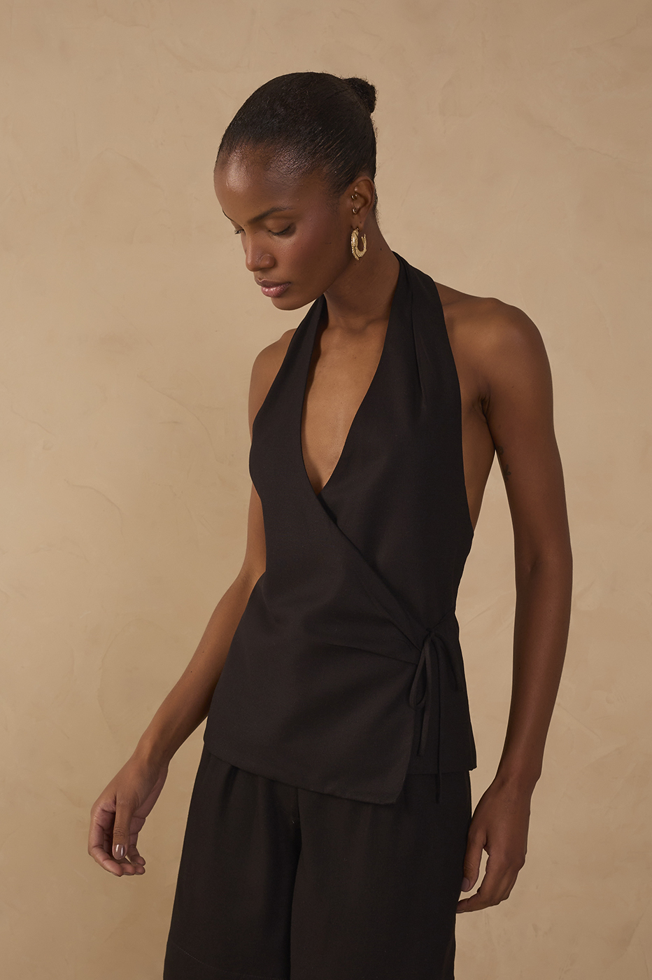 Halter Neck Linen Blouse_1