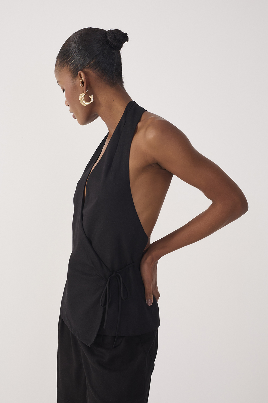 Halter Neck Linen Blouse_3