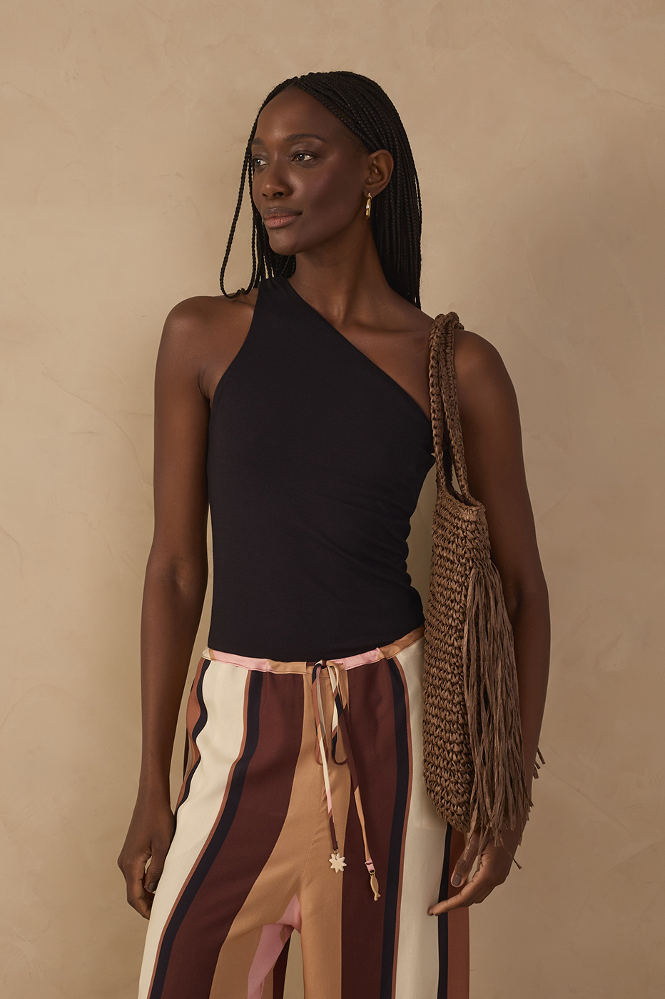 Black One-Shoulder Sleeveless Top_1