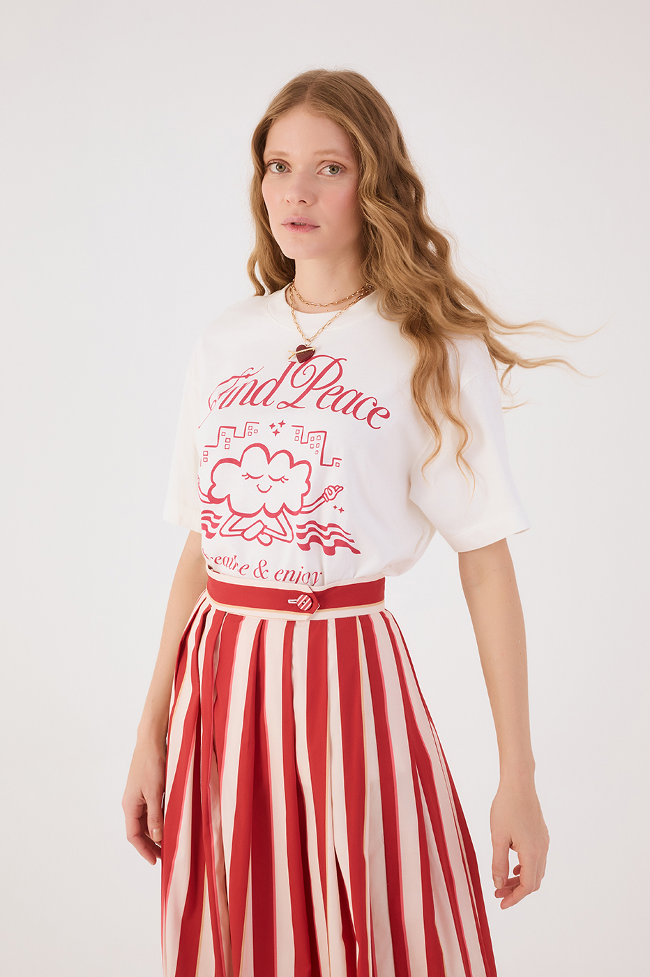 Off-White Find Peace Short Sleeve Graphic T-Shirt