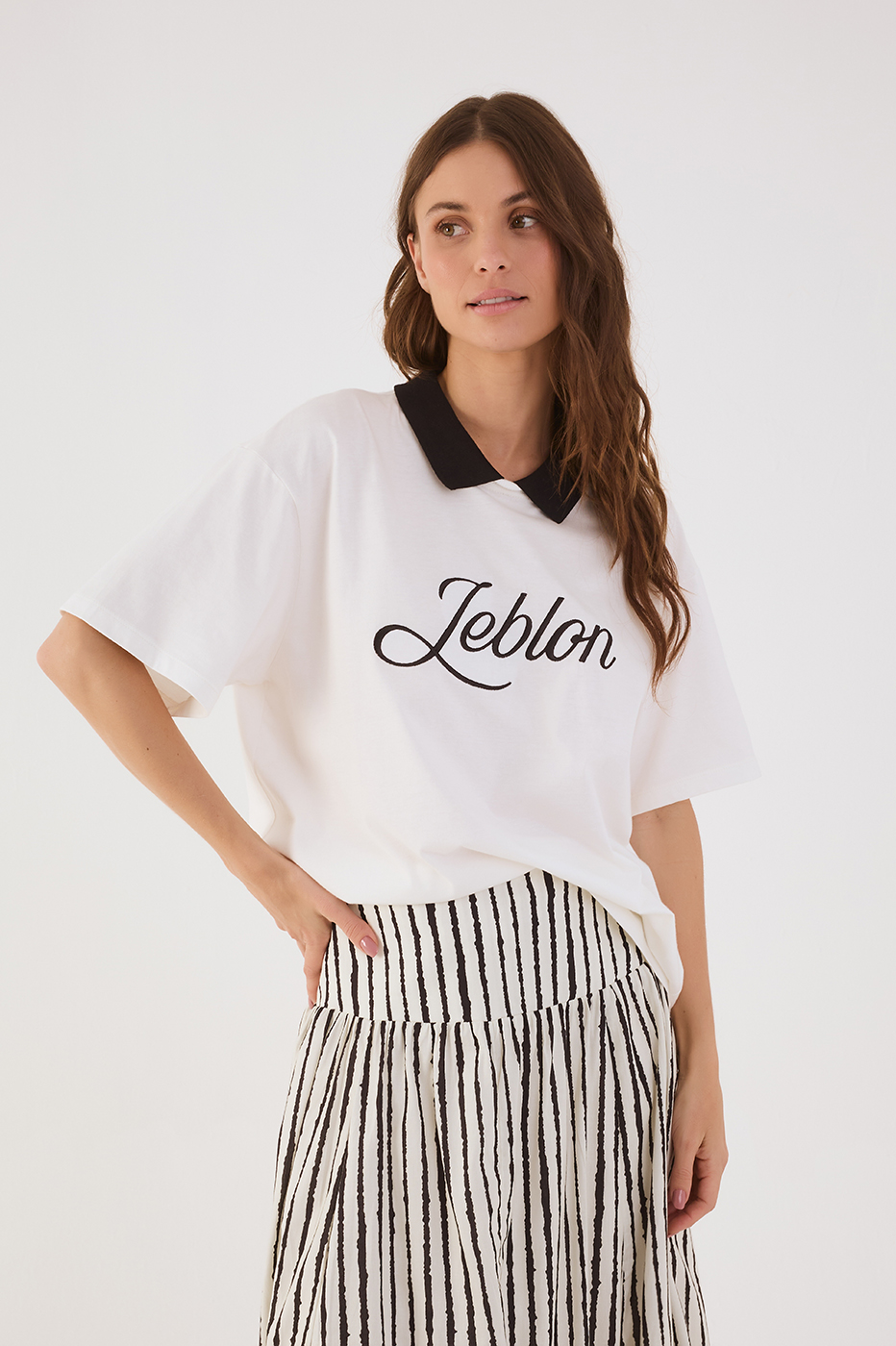 Off-White Leblon Embroidered  T-Shirt_2