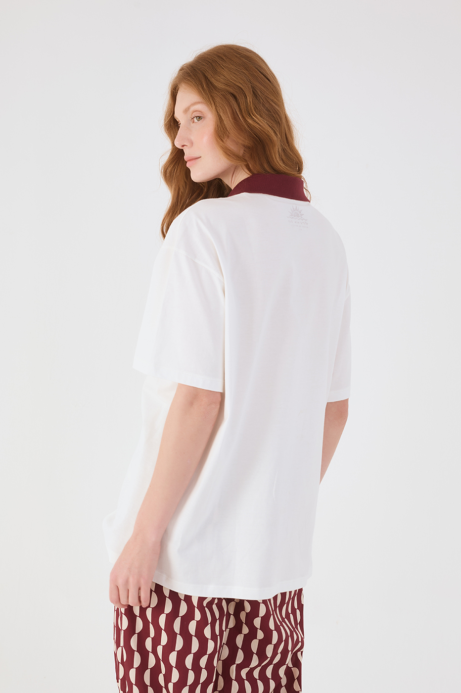 Off-White Ipanema Embroidered  T-Shirt_5