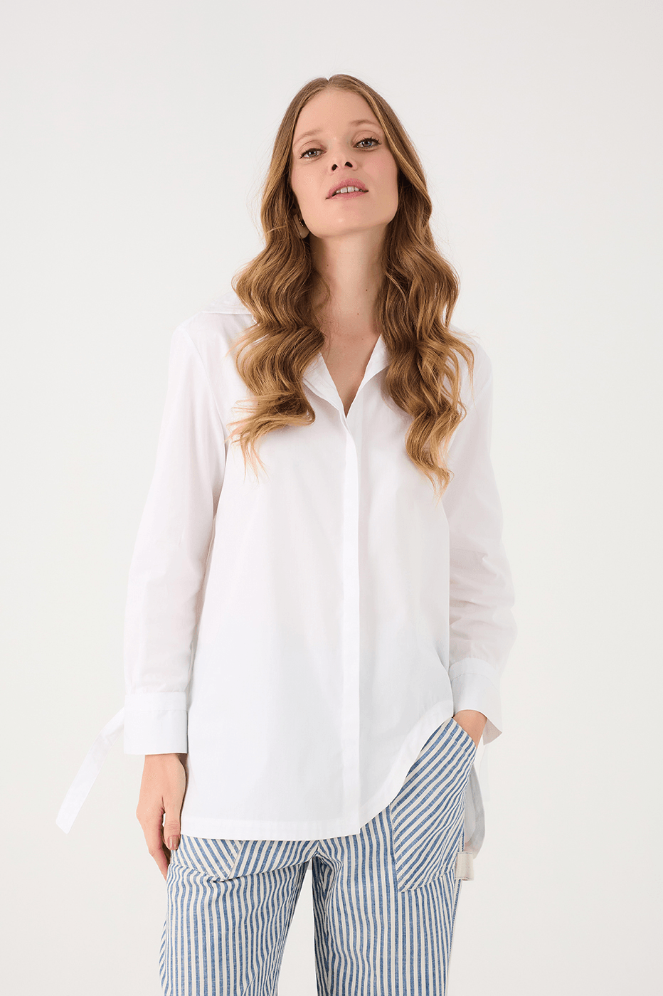 White Collared Buttoned Cuff Ties Cotton Shirt_2