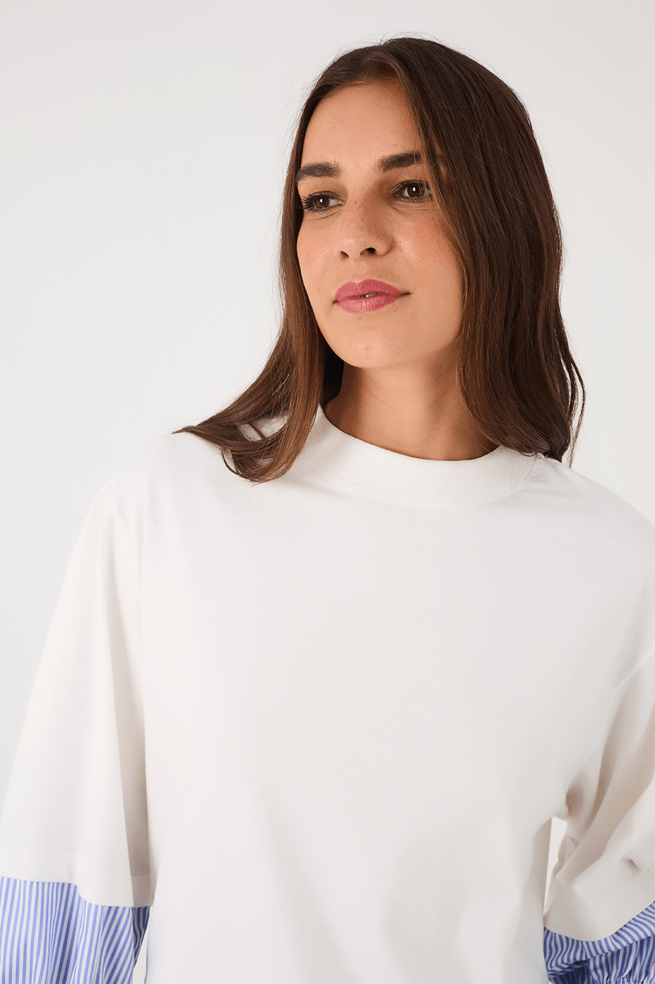 Off-White Crew Neck Striped Cuff T-Shirt