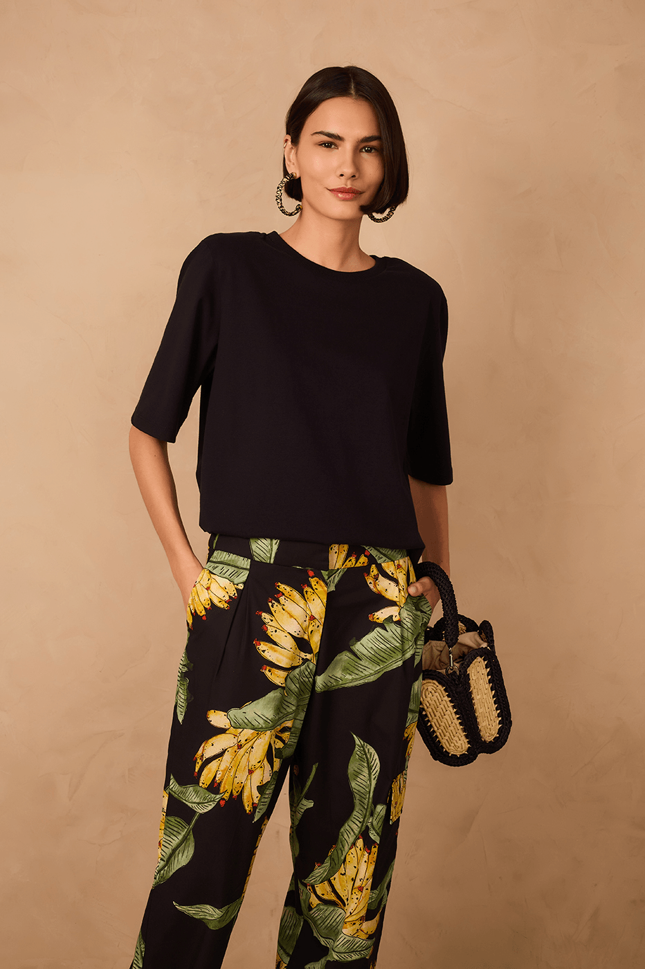 Black Padded Shoulders T-Shirt_1