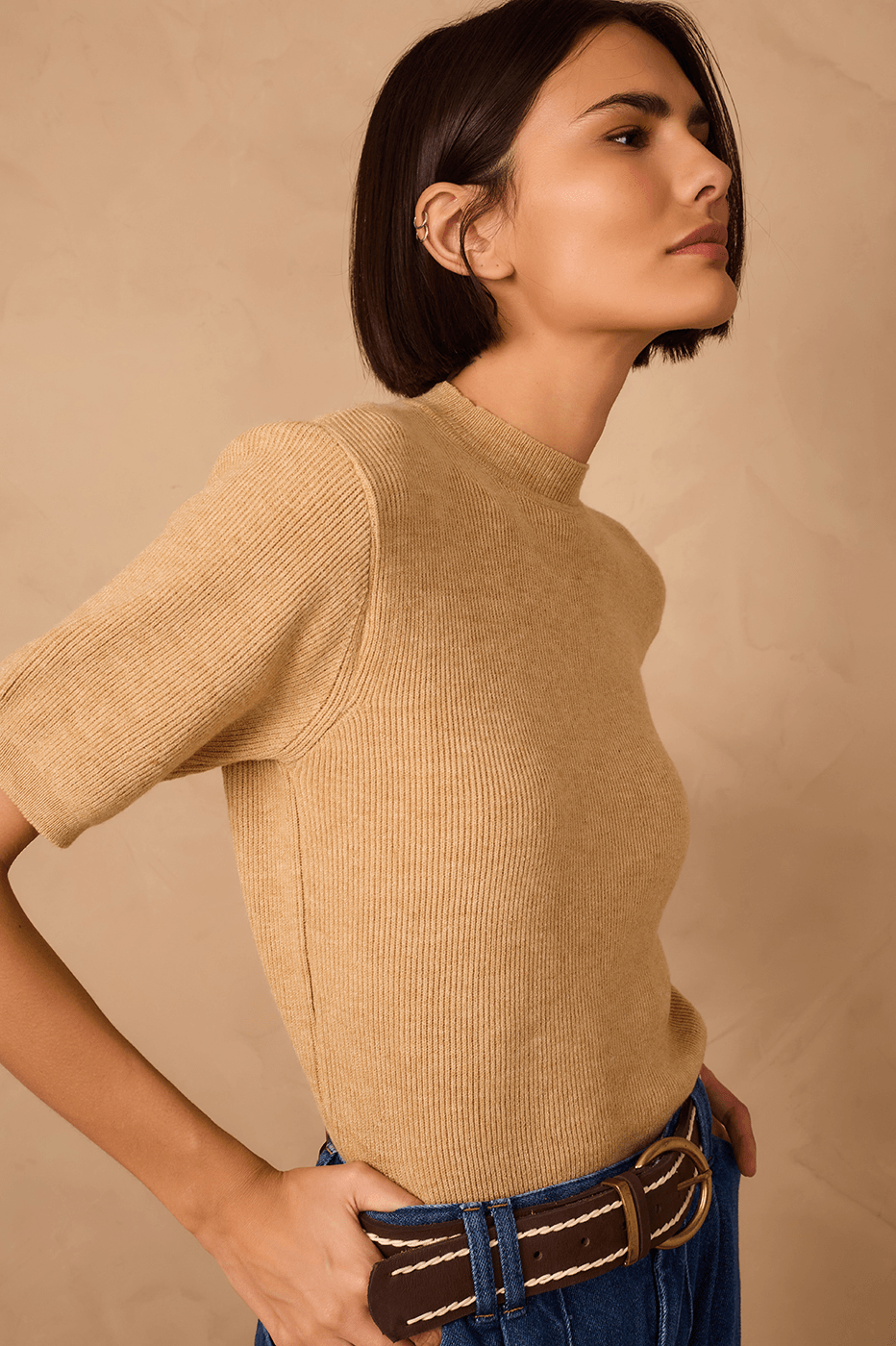 Off-White Short Sleeve Crew Neck Tricot Blouse_1