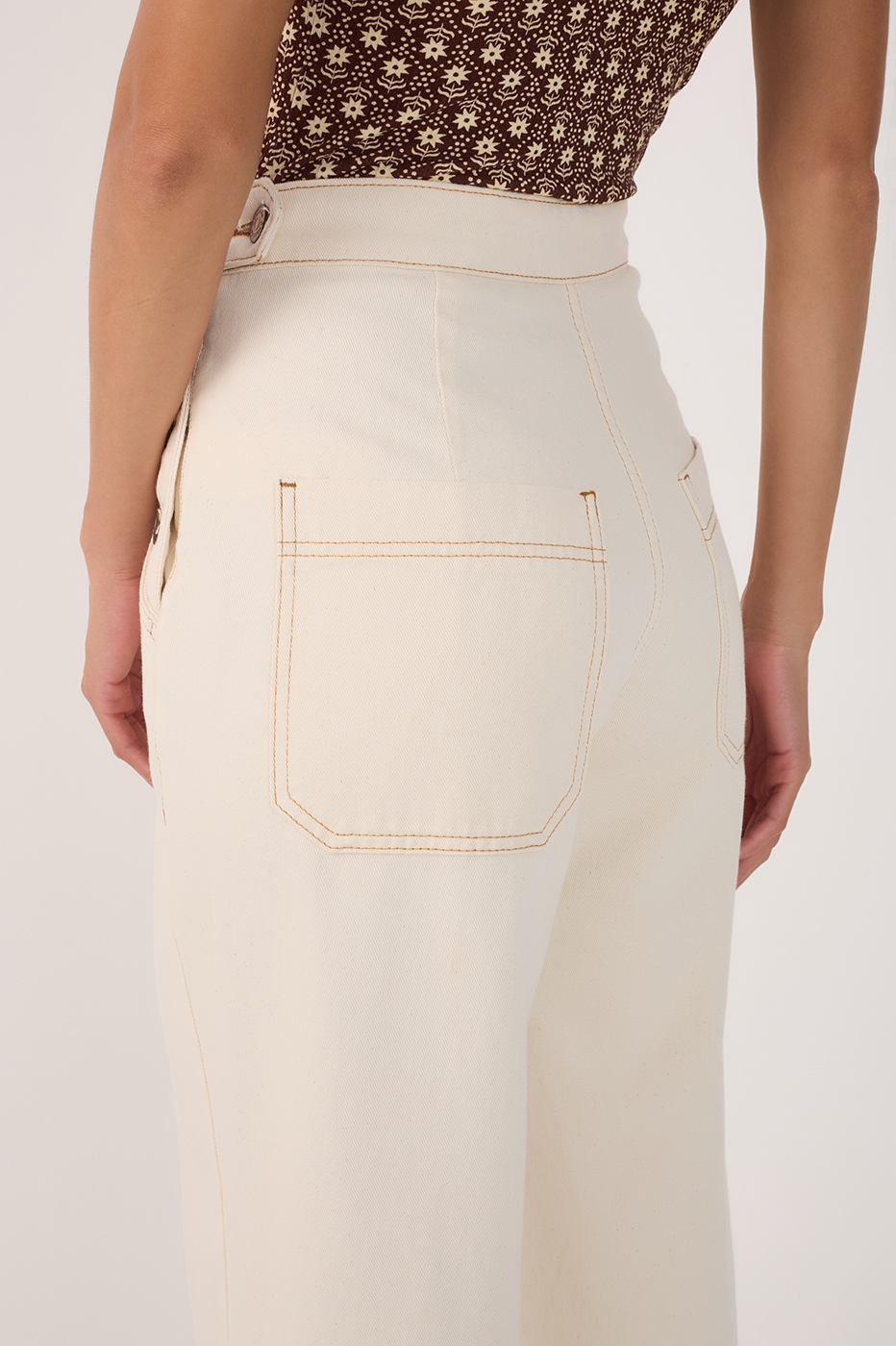 Off-White Buttoned Pockets Wide-Leg Pants_6