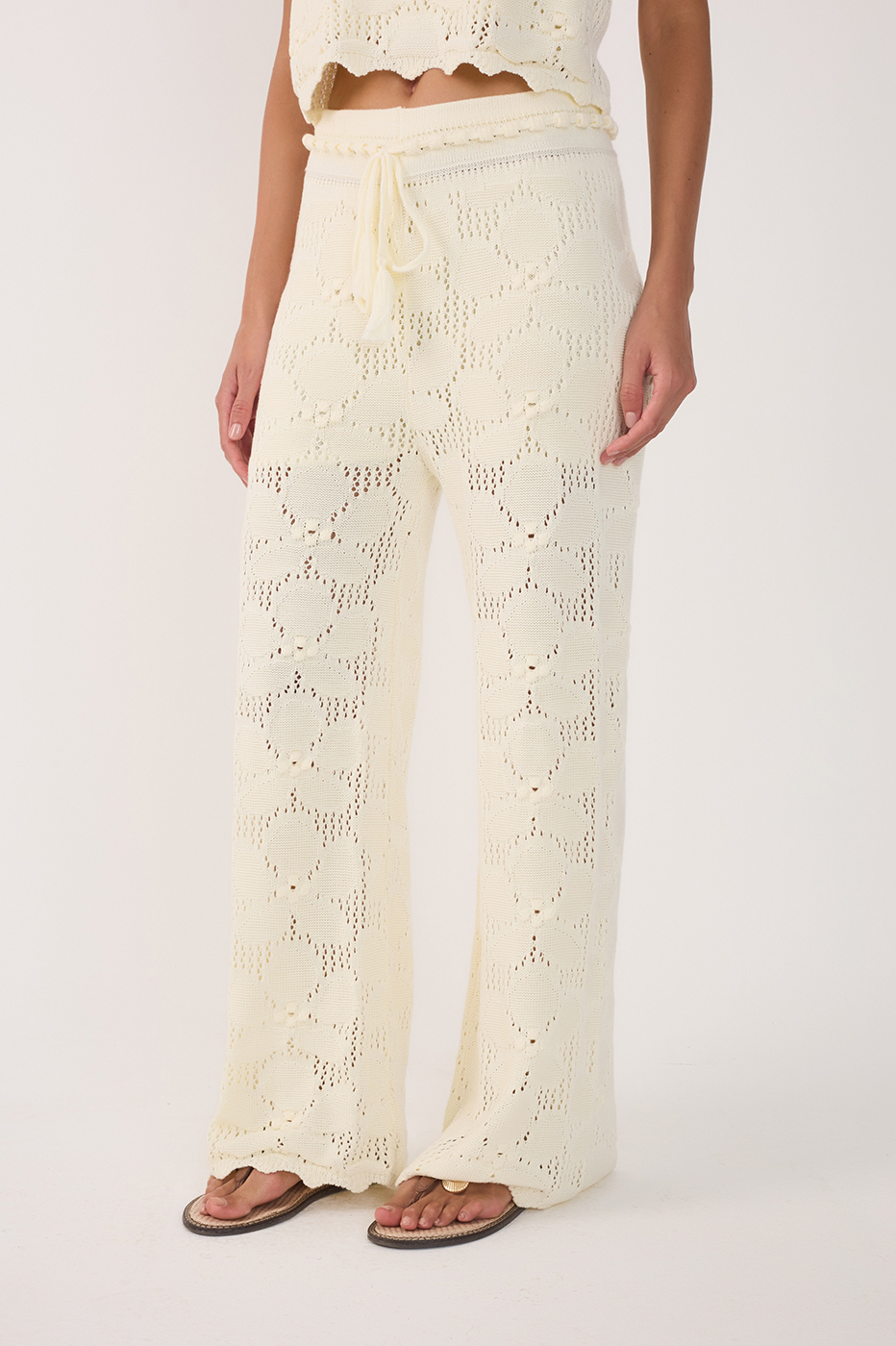 Beige Ties Wave Hem Lined Tricot Pants_4