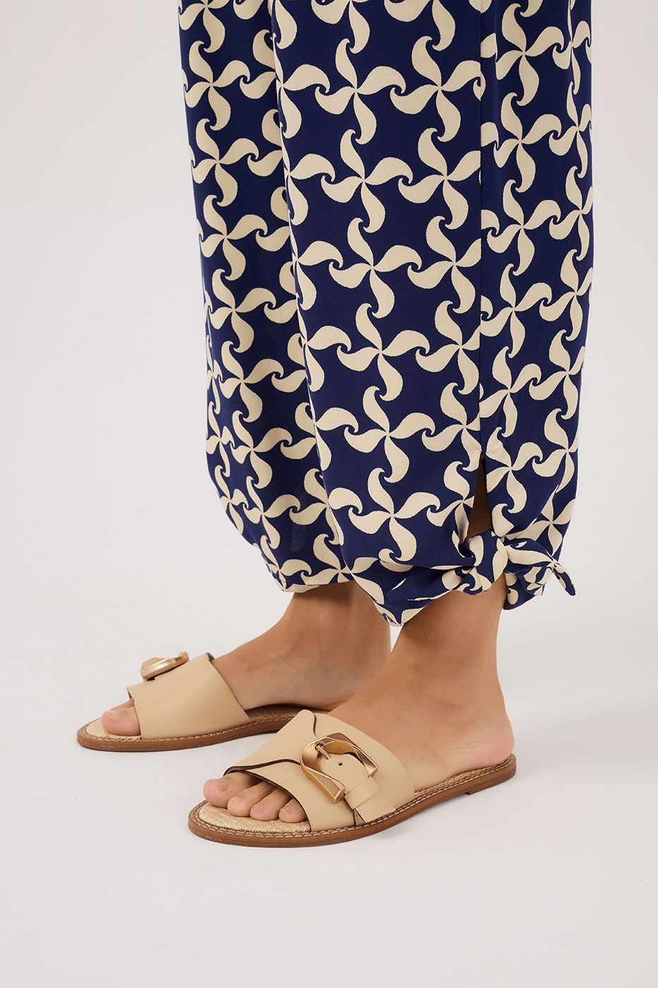 Pinwheel Print Pants_3