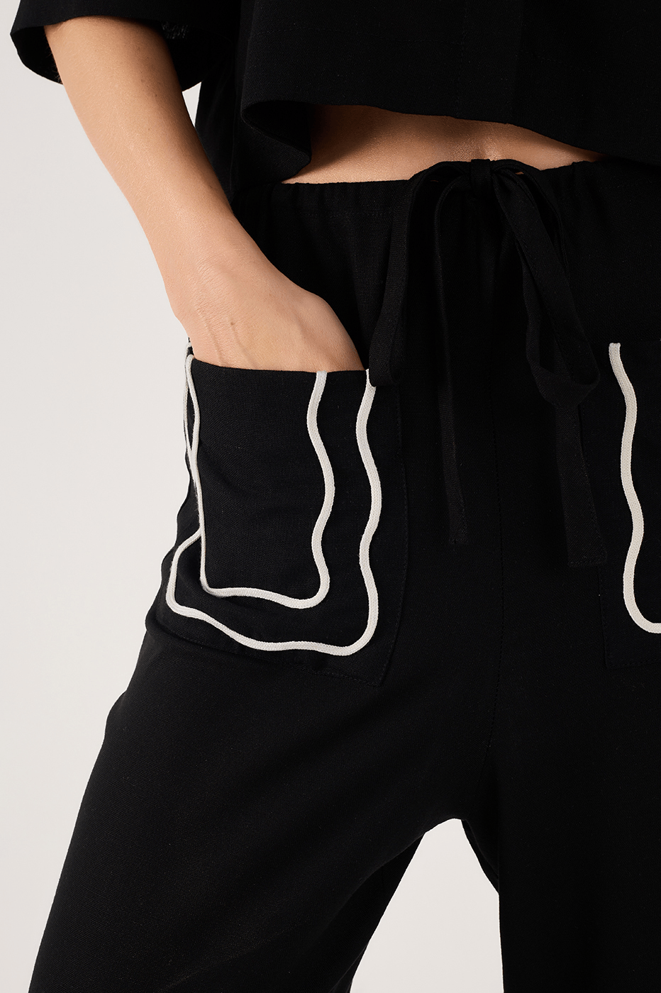 Sianinha-Embroidered Linen Pants