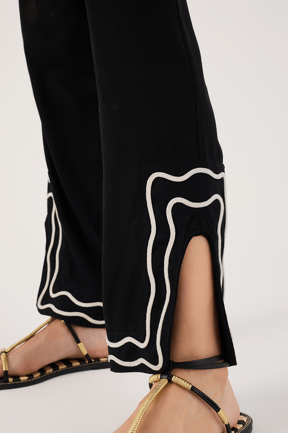 Sianinha-Embroidered Linen Pants