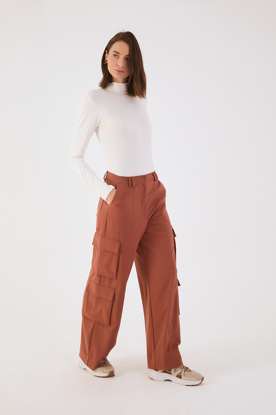 Brown Mate Belt Loops Pockets Cargo Pants_2