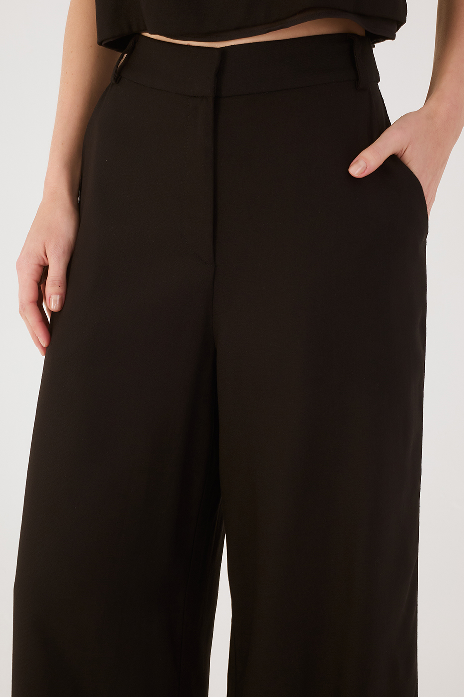 Black Pockets Wide-Leg Linen Pants_5