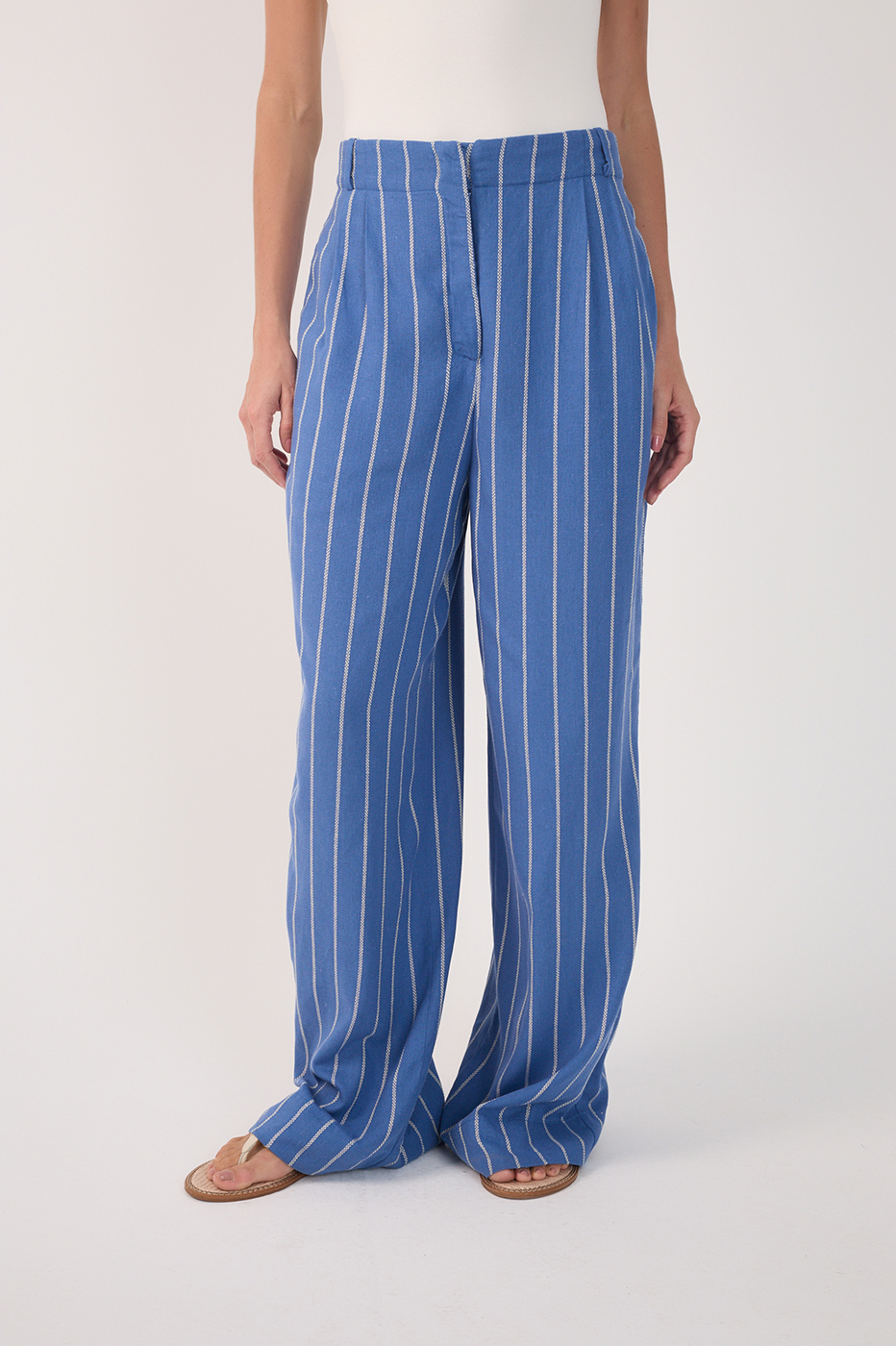 Blue Pleated Wide-Leg Linen Pants_4
