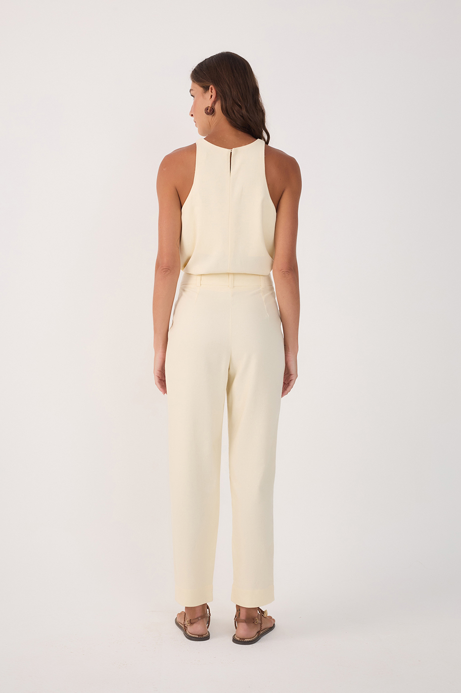 Beige Side Pockets Linen Carrot Pants_5