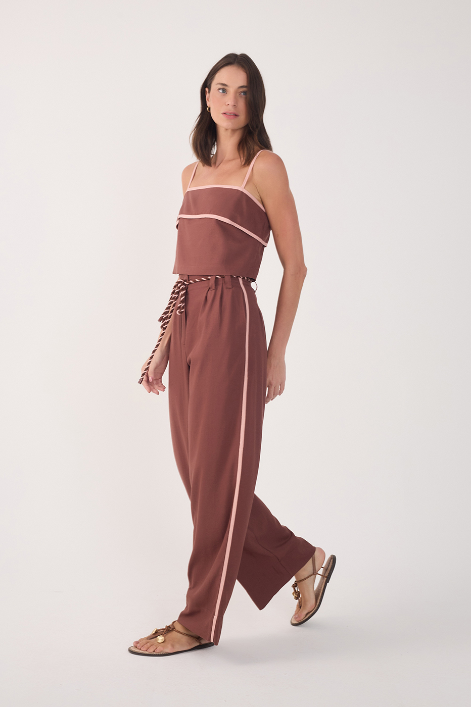 Brown Rope Belt Pockets Pleats Pants