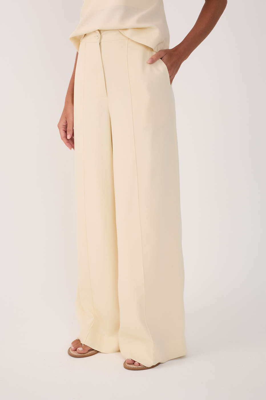 Tucks Linen Pants_3