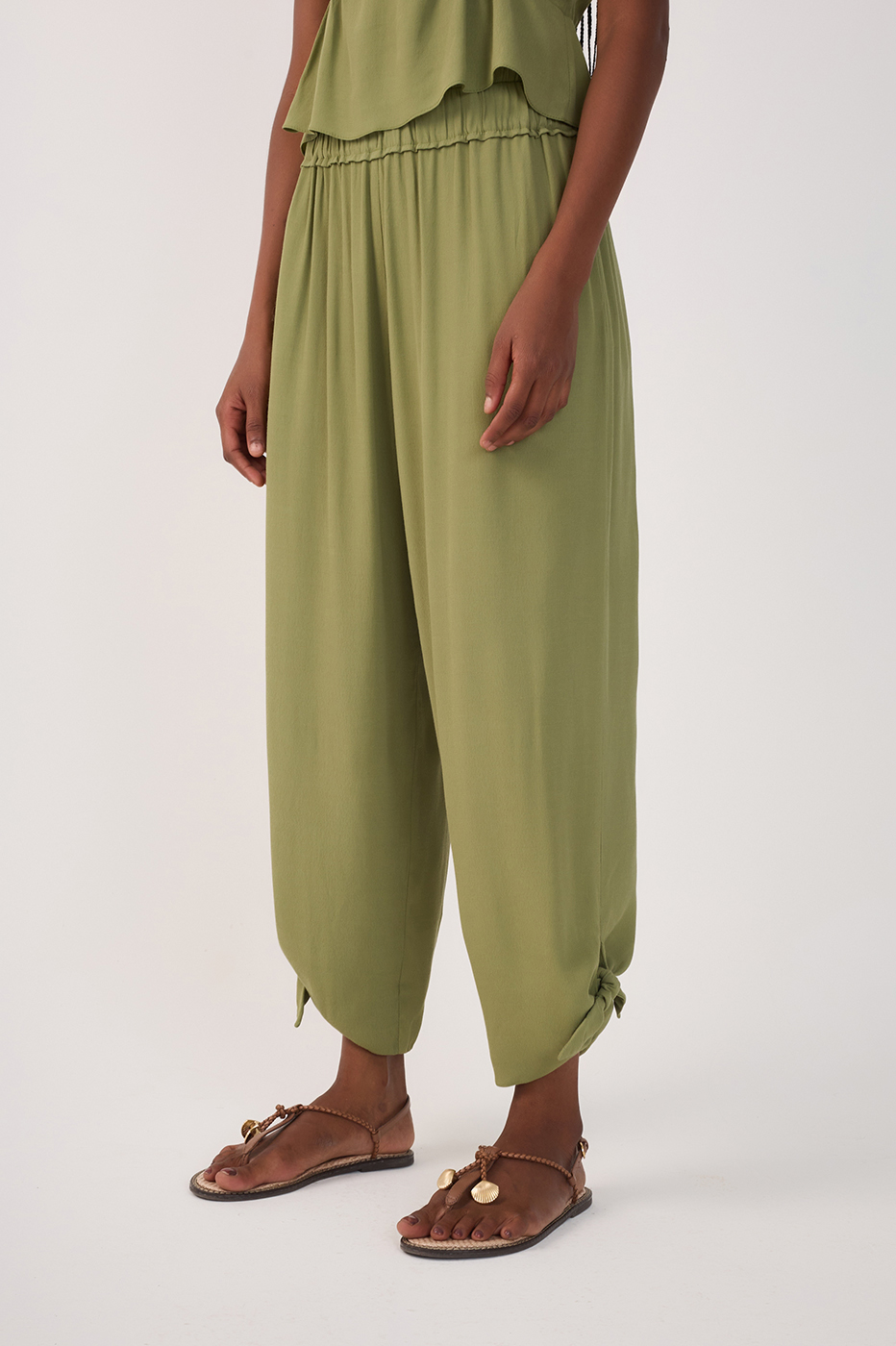 Green Elastic Waist Cuff Ties Crepe Pants_4