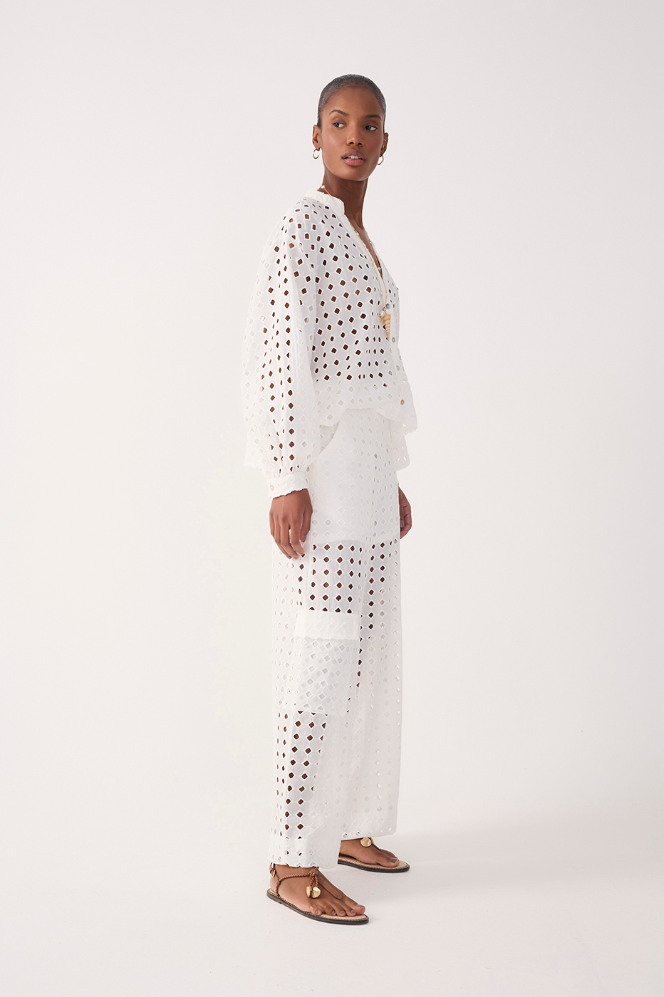 Eyelet Cargo Pocket Pants_3