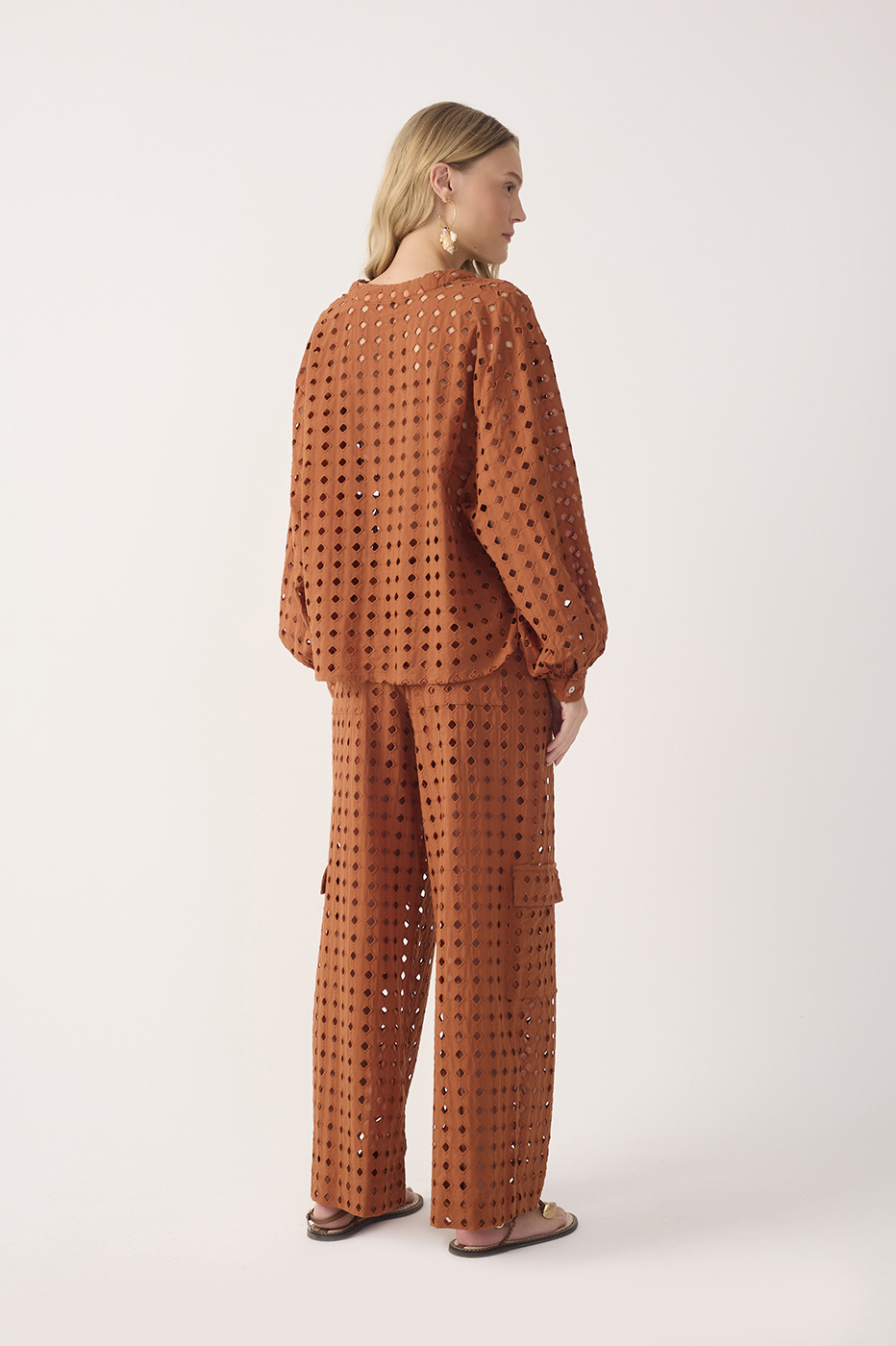 Brown Lace Lined Cargo Pockets Pants_7