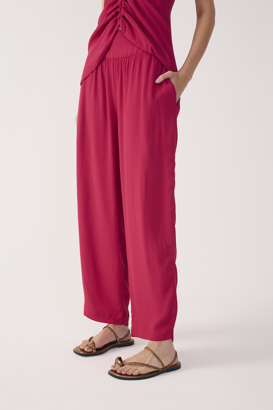 Pink Ruched Wide Leg Crepe Pants_4