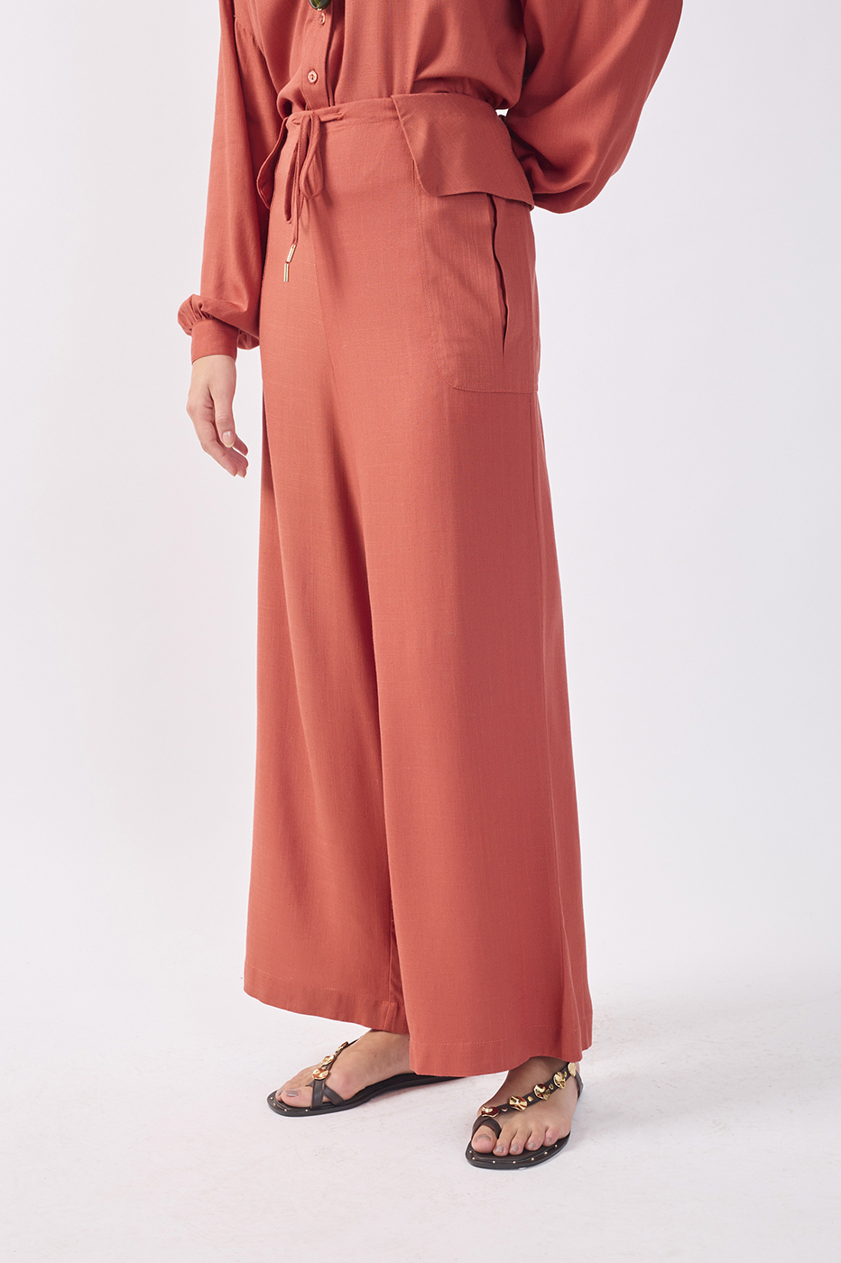 Brown Flap Waist Drawstring Pants_3