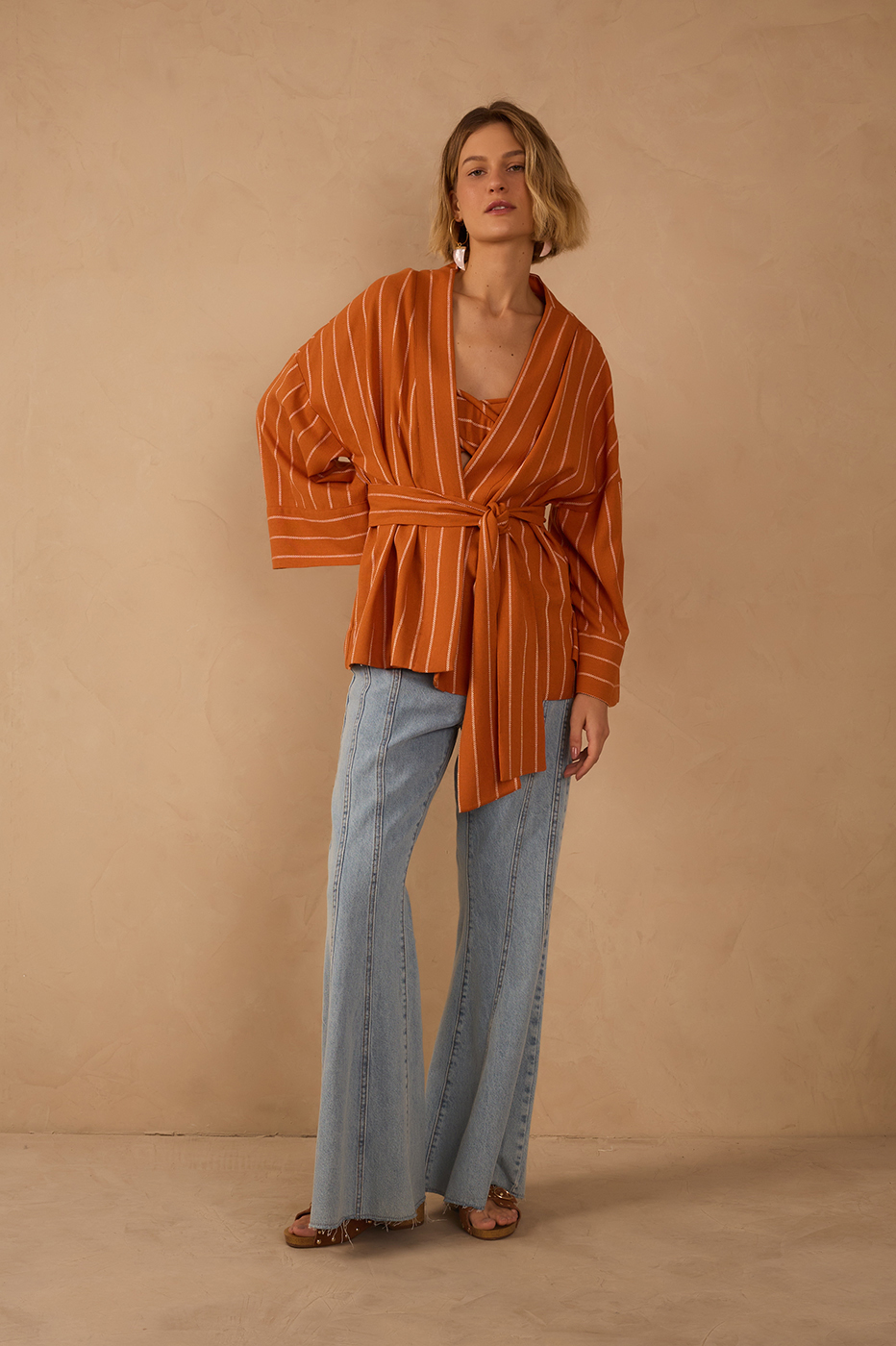 Light Denim Seam Details Flared Pants_1