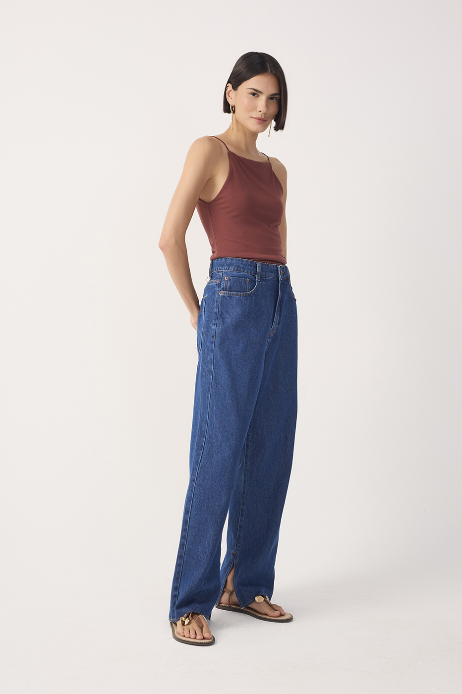 Straight-Leg Slit Jeans_3