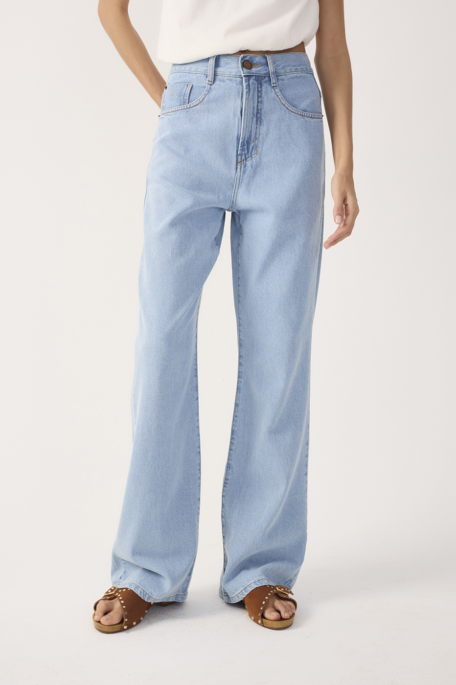 Light Denim Belt Loops Pockets Flare Pants_5