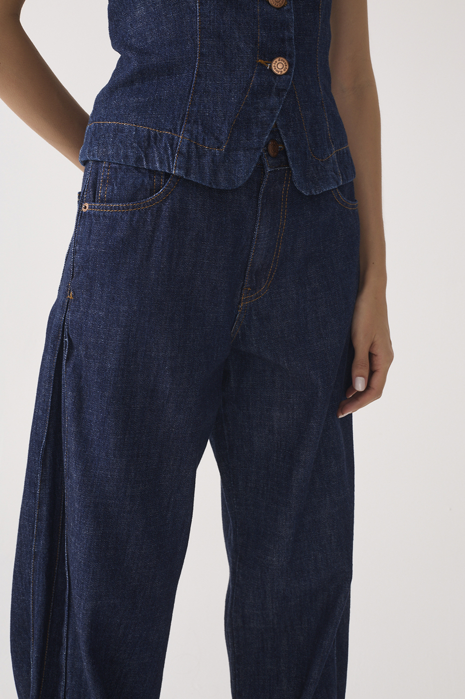 Denim Pleated Belt Loops Balloon Pants_5