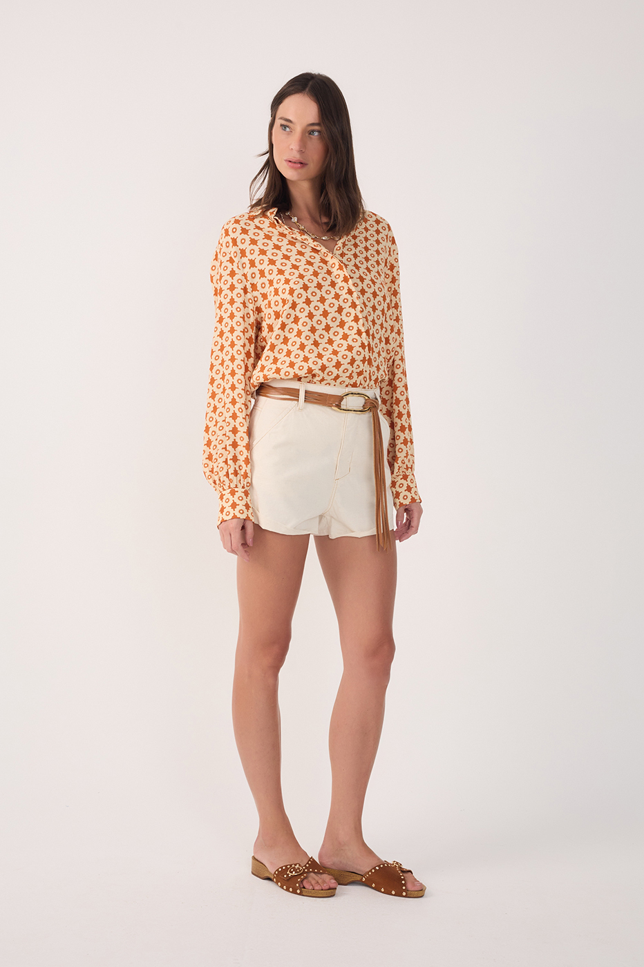 Off-White Pockets Belt Loops Twill Shorts_2