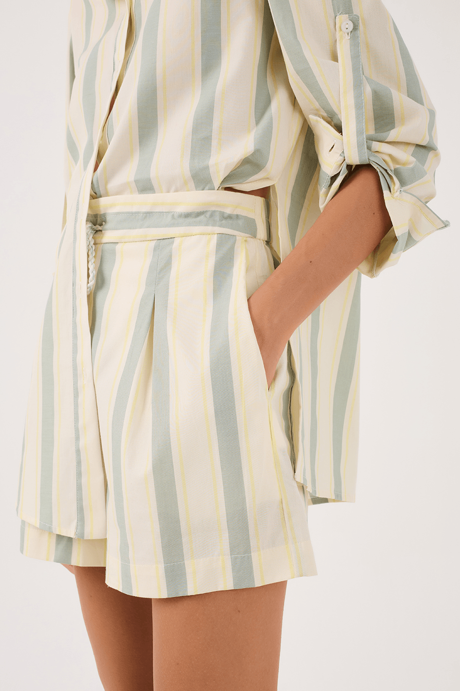 Ostra Stripe Print Shorts_3