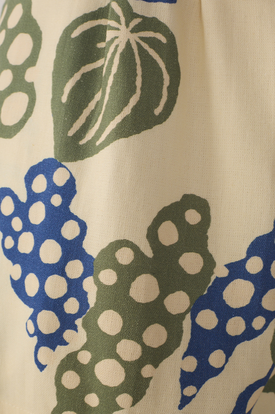 Begonia Print Linen Bermuda Shorts_6