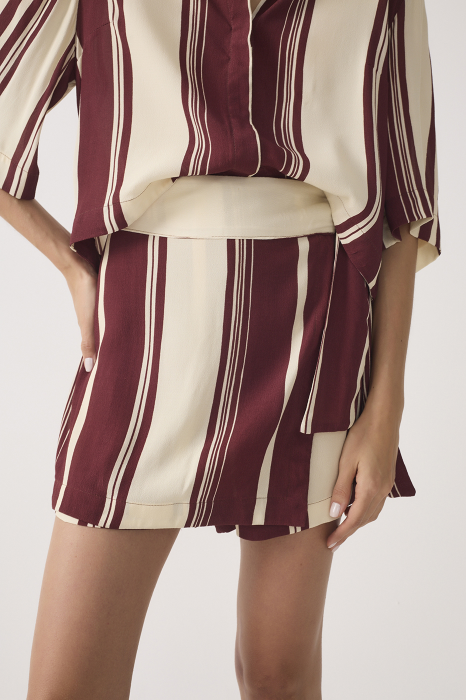Brown Stripes Side Tie Skorts_4