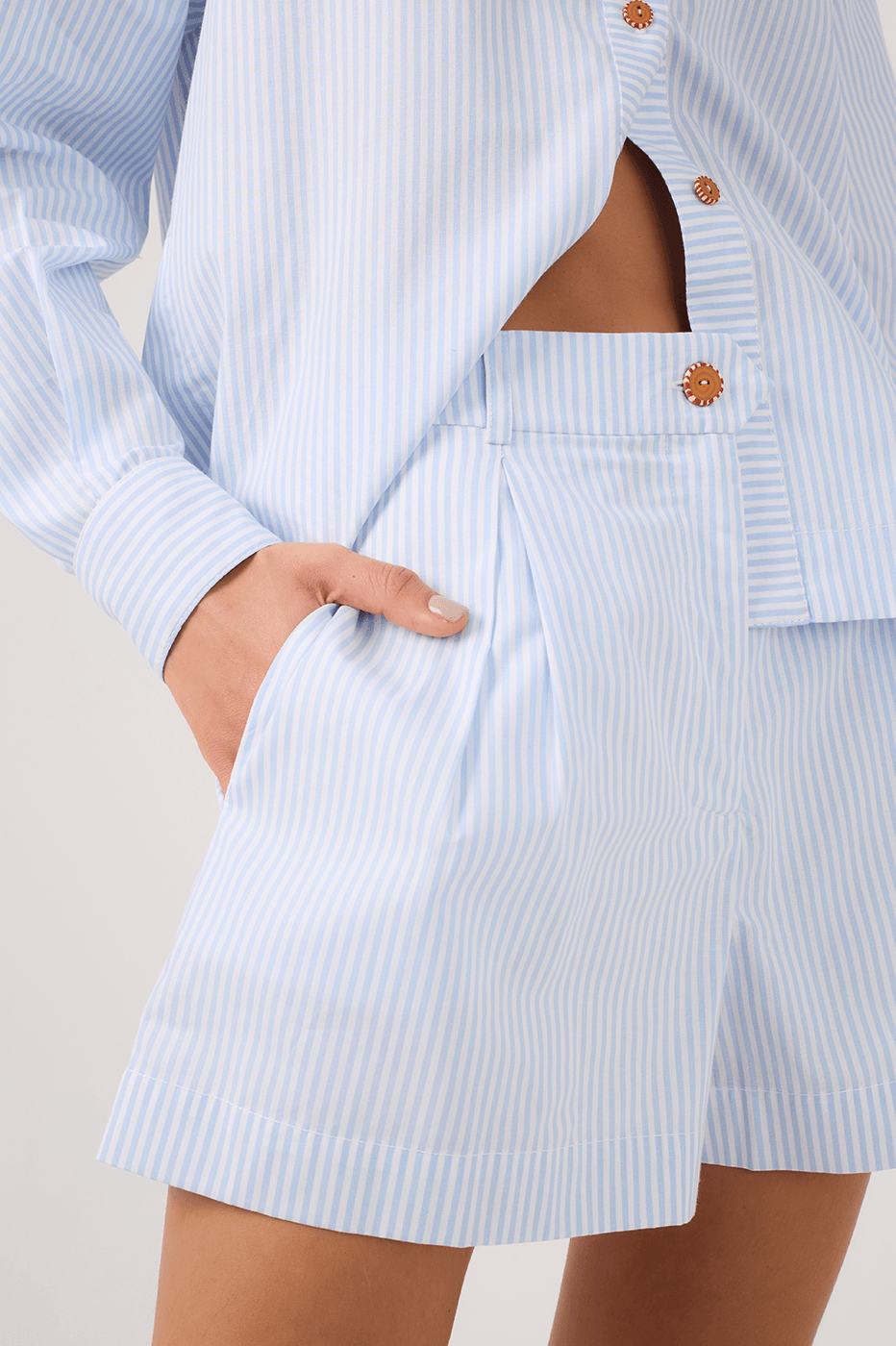 Striped Tailored Shorts_3