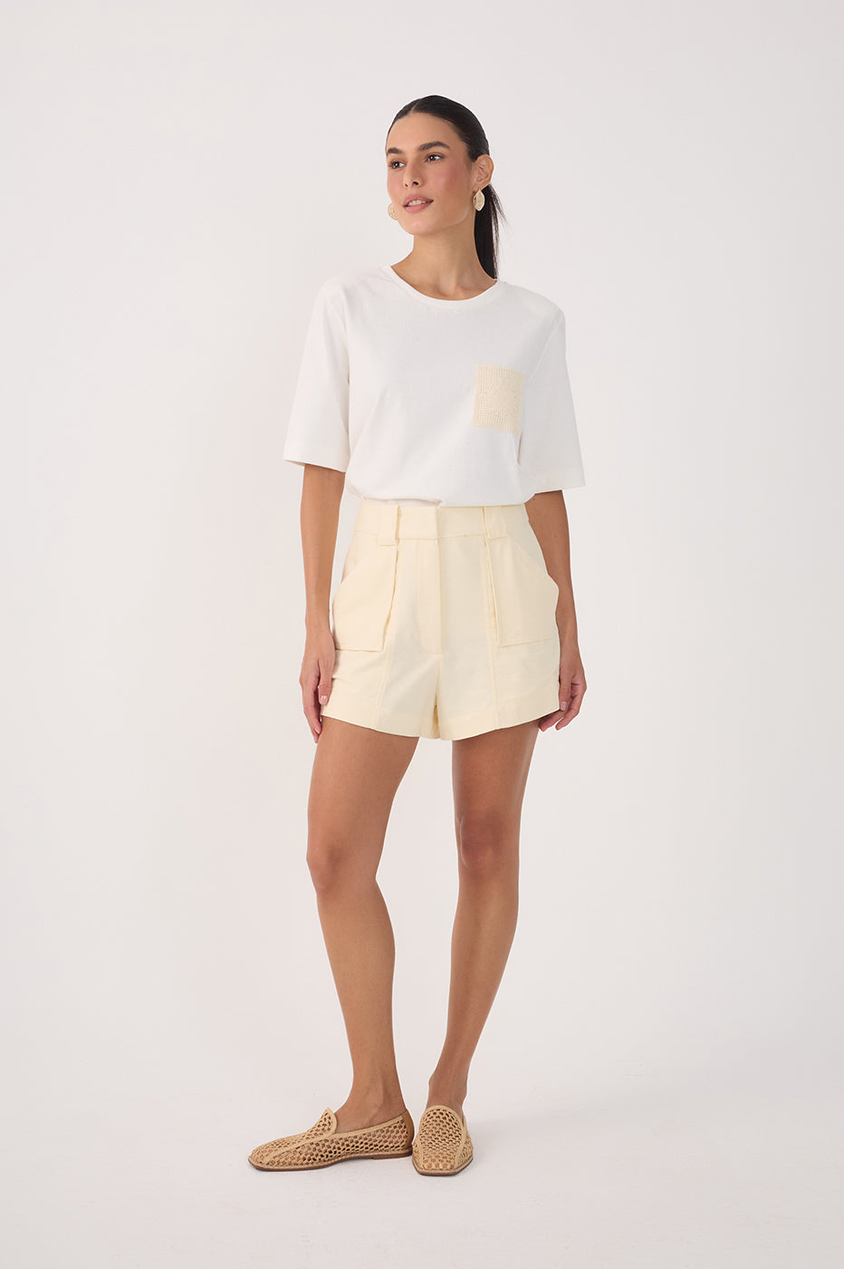 Beige Concha  Belt Loops Linen Shorts_2
