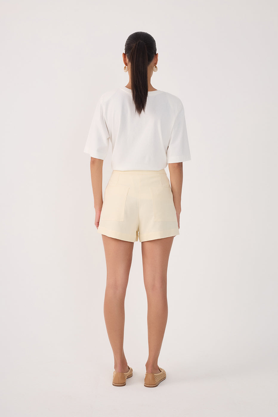 Beige Concha  Belt Loops Linen Shorts_5