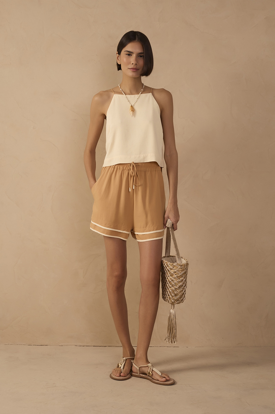 Beige Bicolor Drawstring Pockets Shorts_1