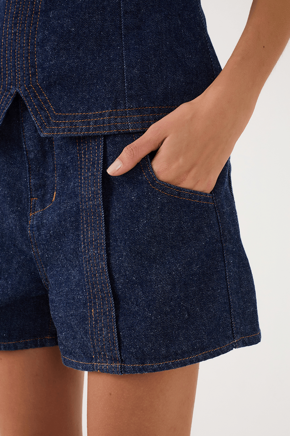 Denim Seam Pockets Shorts_4