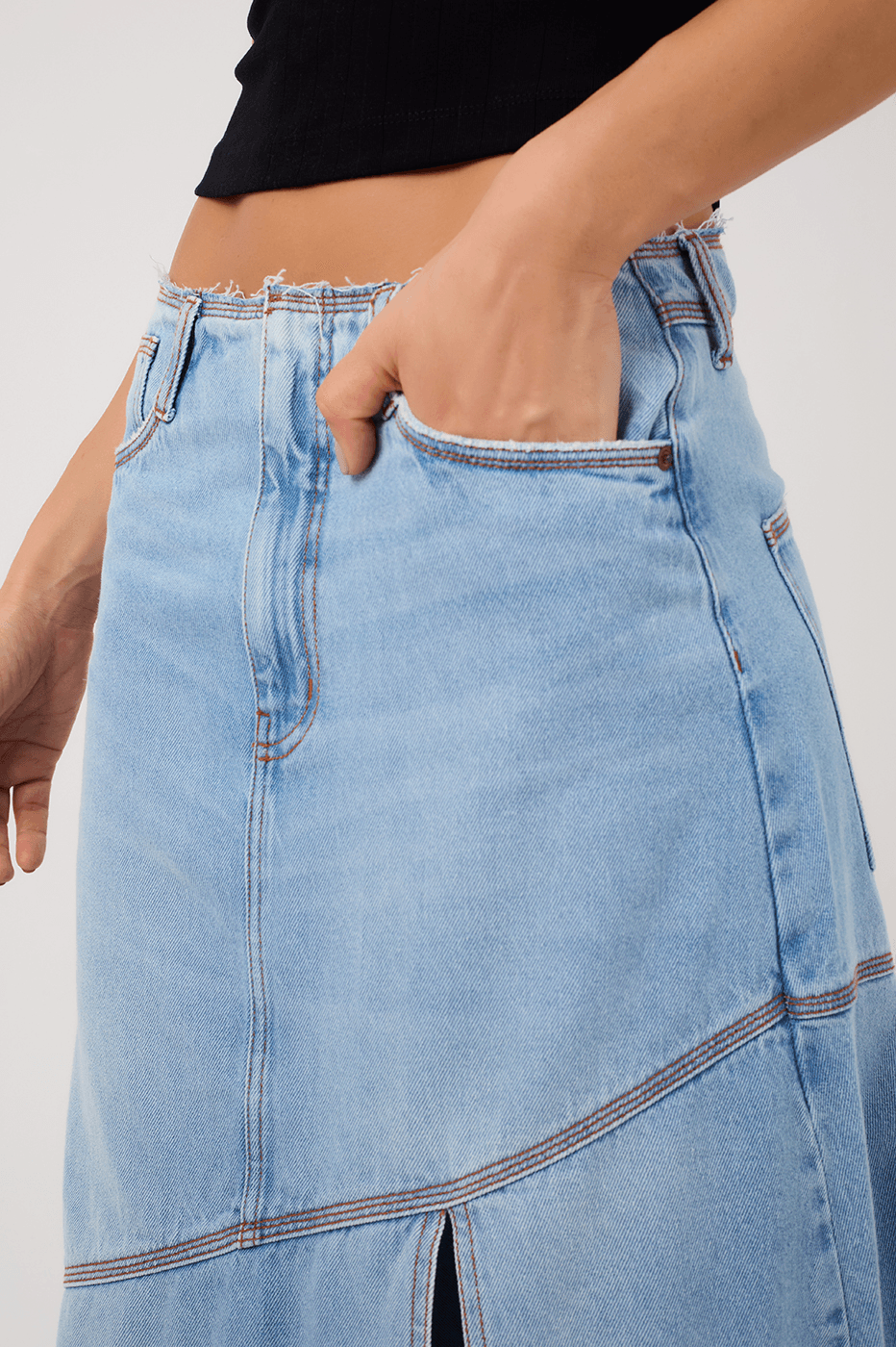 Jeans Skirt with Frayed Waist_4