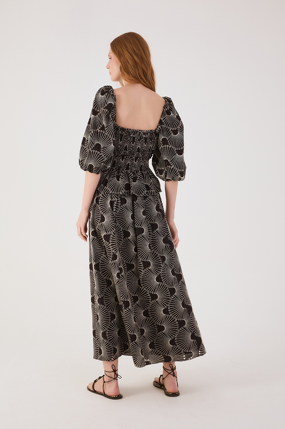 Black Embroidered High-Waist Cotton Skirt_5