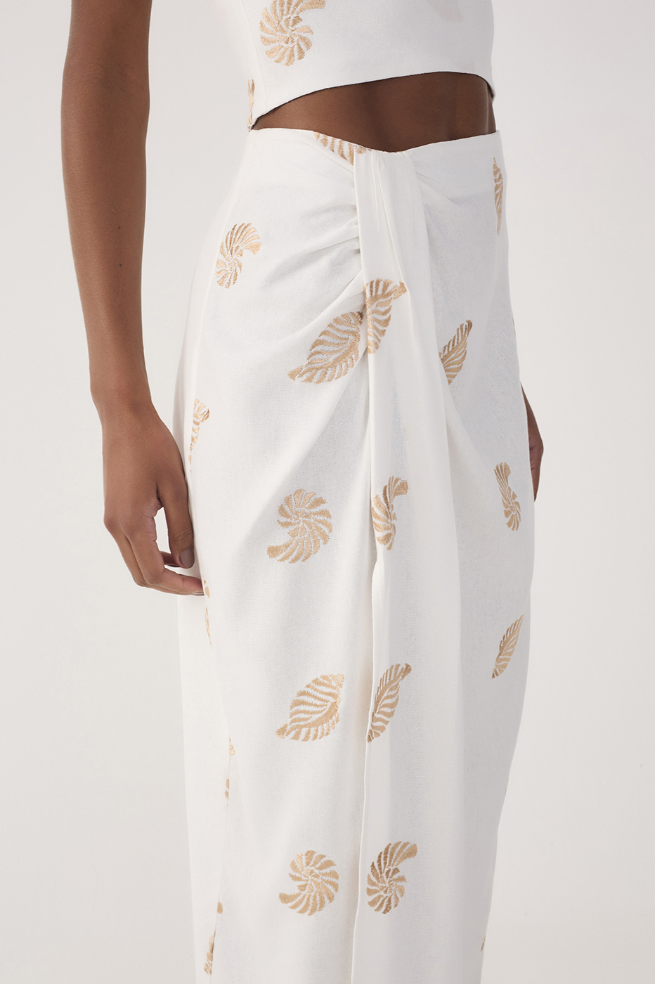 Off-White Side Tie Embroidered Linen Maxi Skirt_5