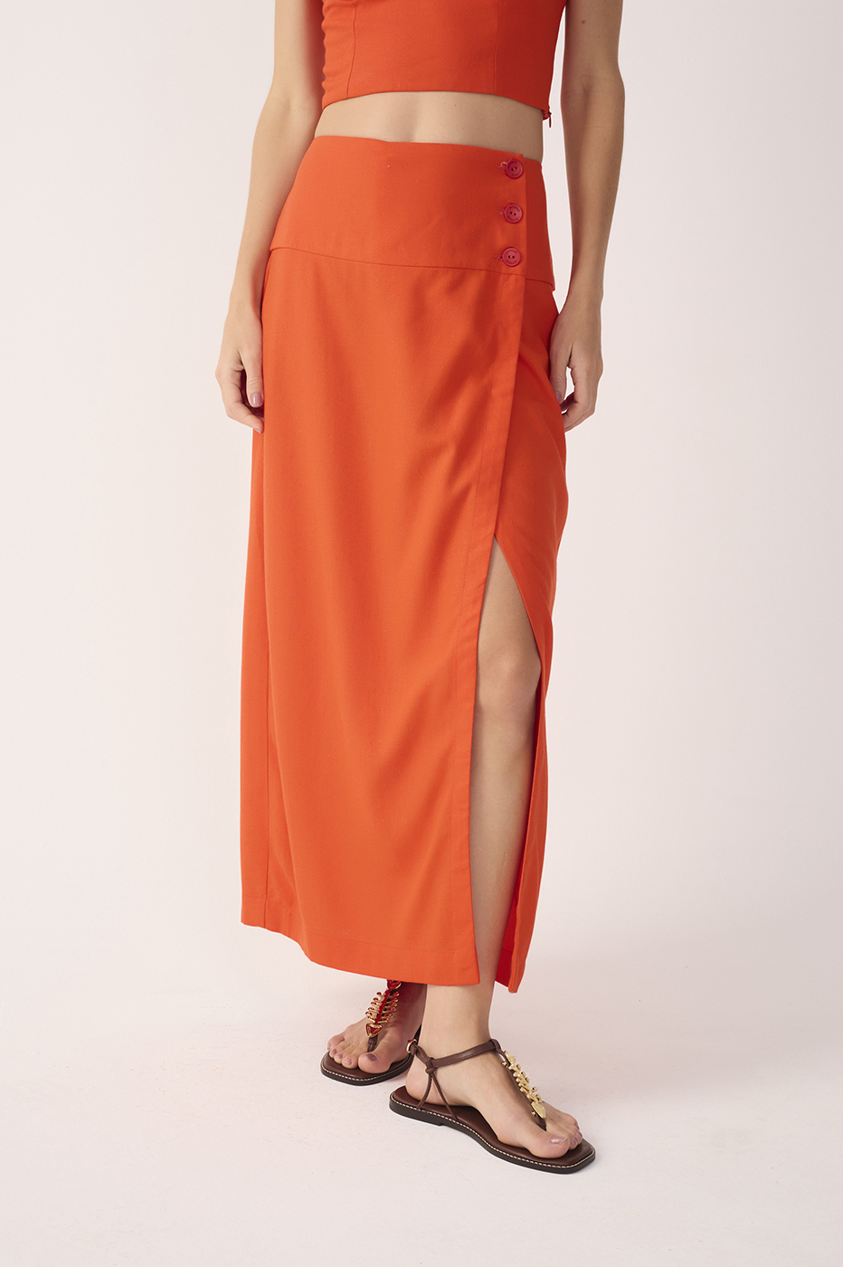 Red Buttoned Front Slit Linen Midi Skirt_4
