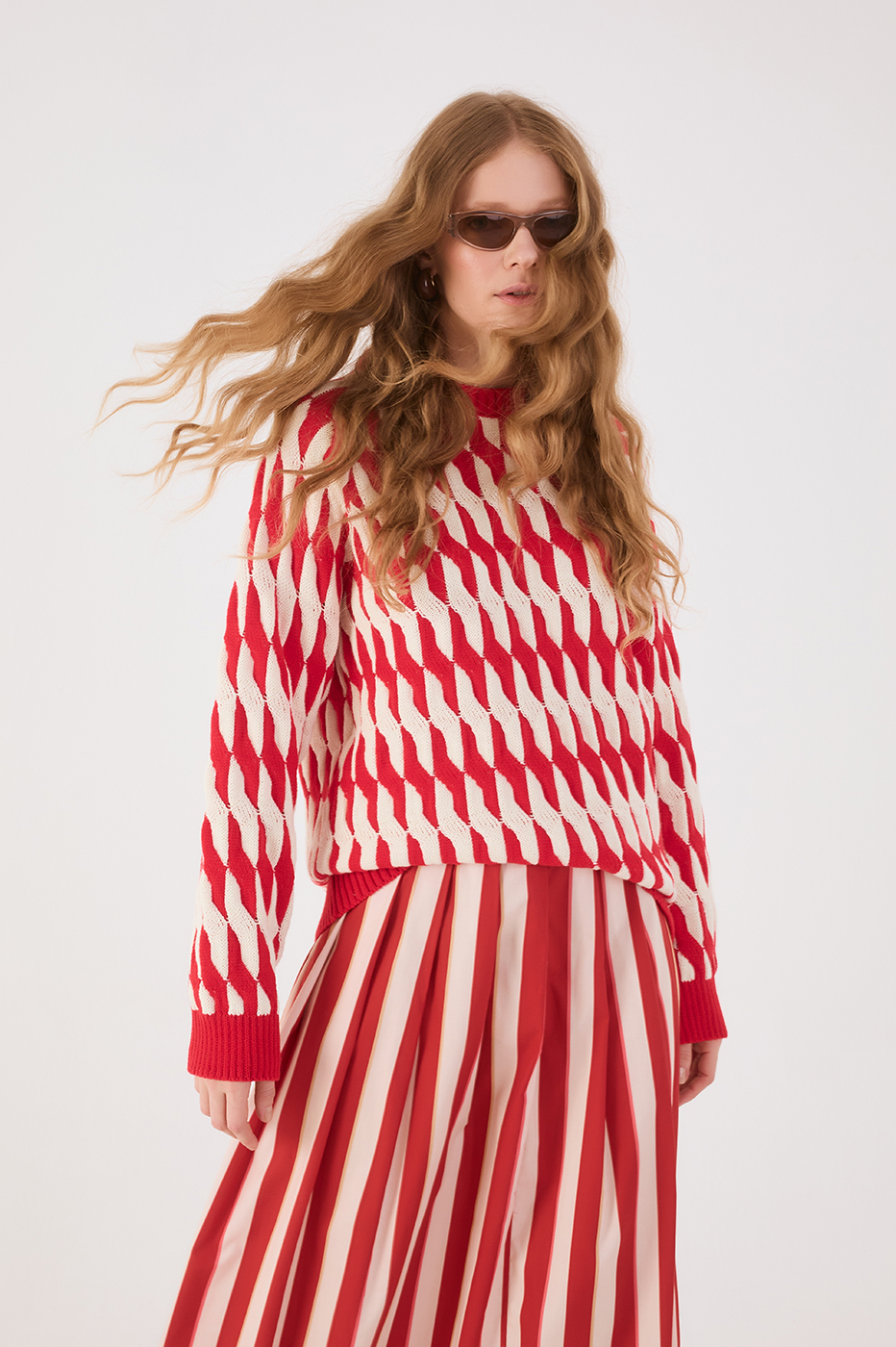 Red Stripes Crew Neck Long Sleeve Tricot Cardigan_2