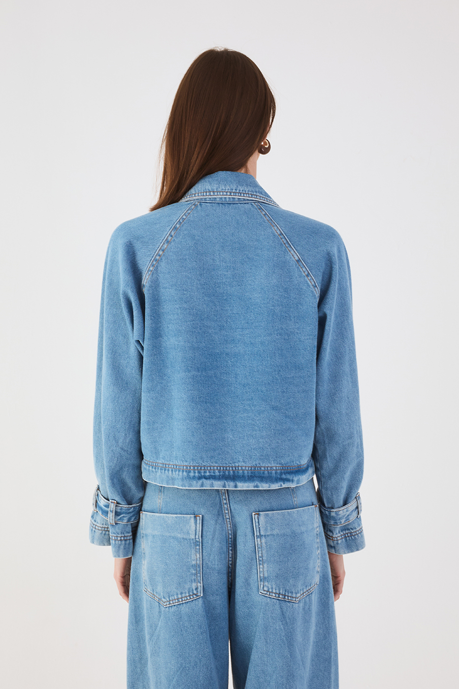 Denim Notched Lapel Buttoned Crop Trench Coat_5
